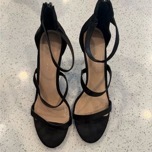 Kelly & Katie Simple Black Heels